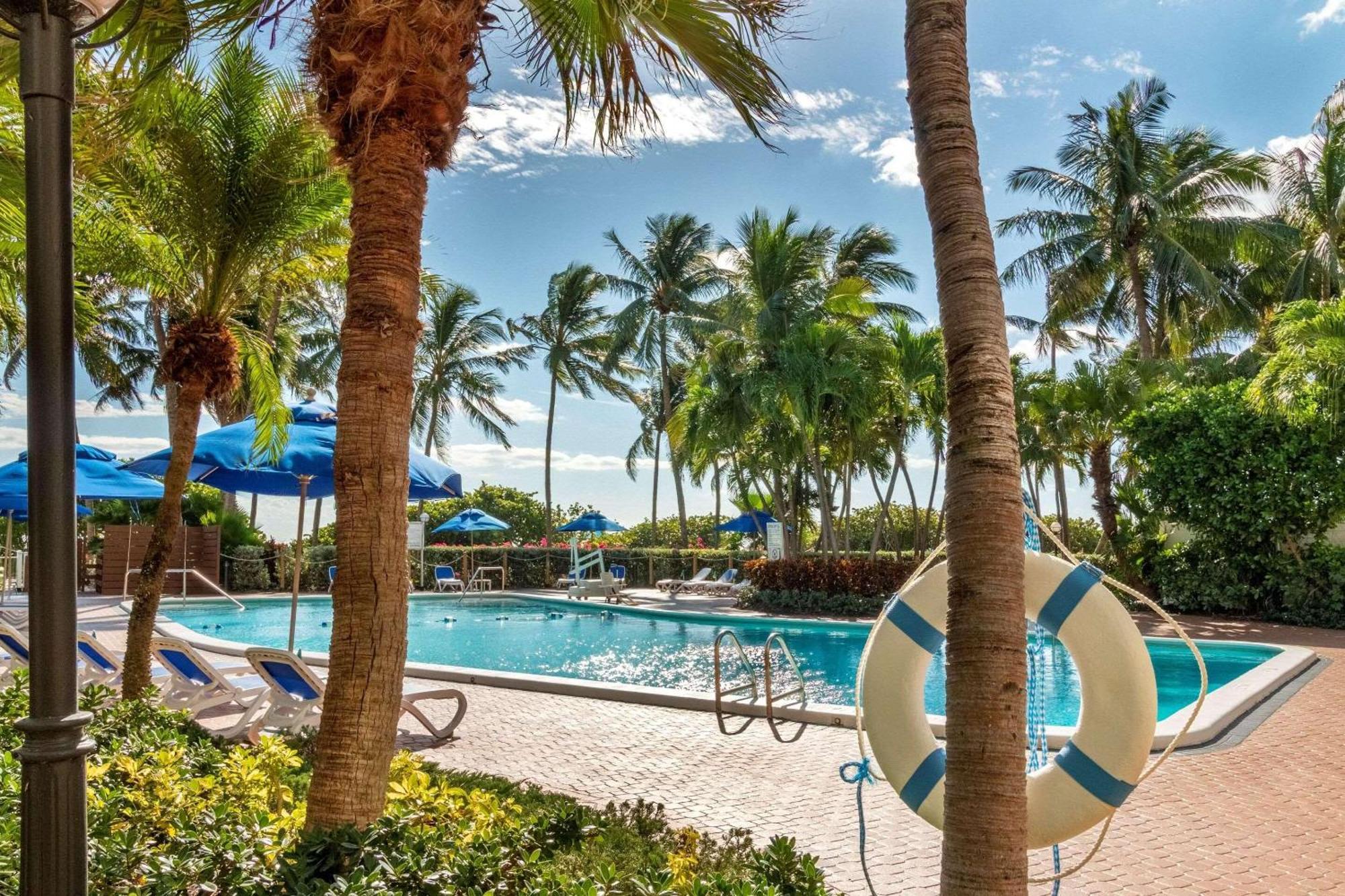 Radisson Resort Miami Beach Exterior foto